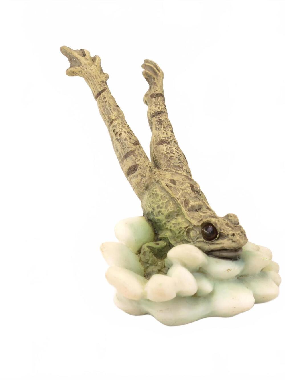 Vintage Stone Critters Frog Leaping Into Water by United Design Corp #SC-730